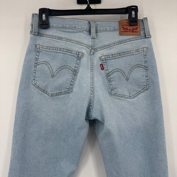 Levi's Women's Size 28 Wedgie Straight Light Wash Denim Jeans Cotton Stretch - Picture 7 of 13
